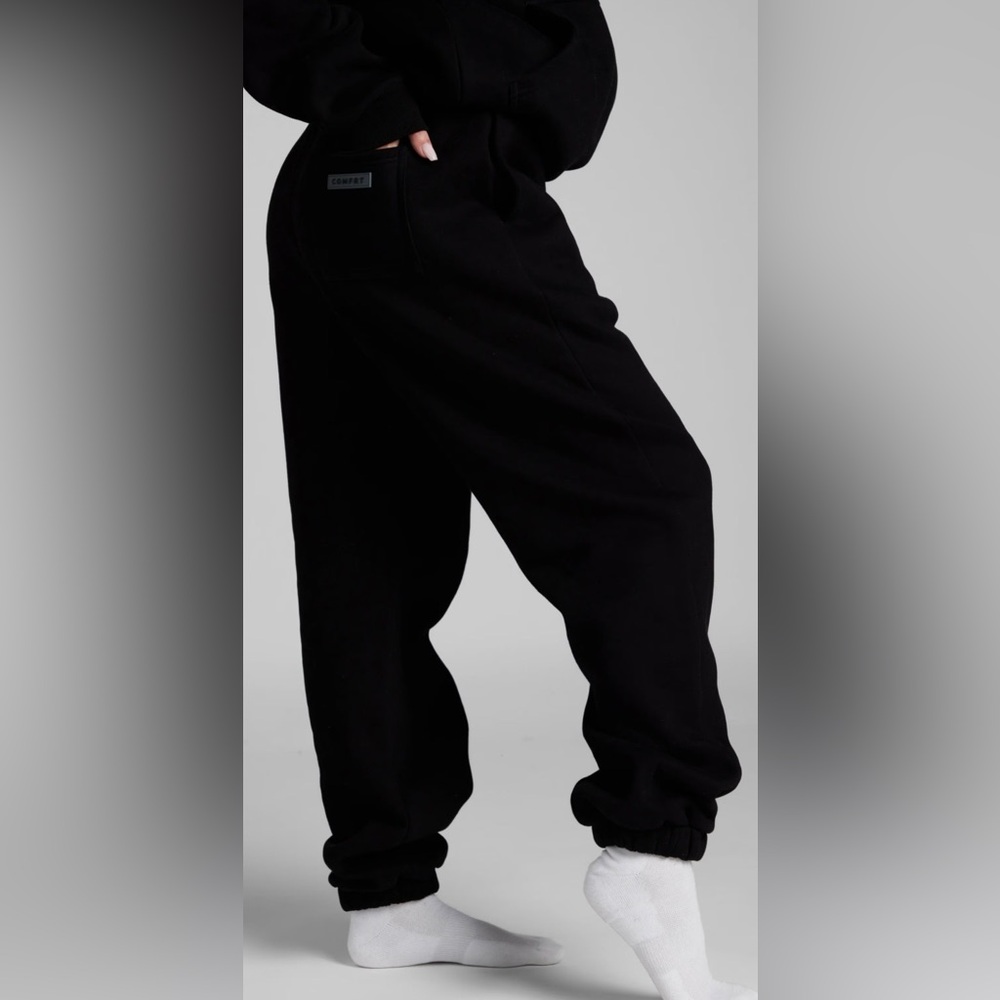 Comfrt Airplane Mode Travel Sweatpants - Obsidian - Picture 4 of 4